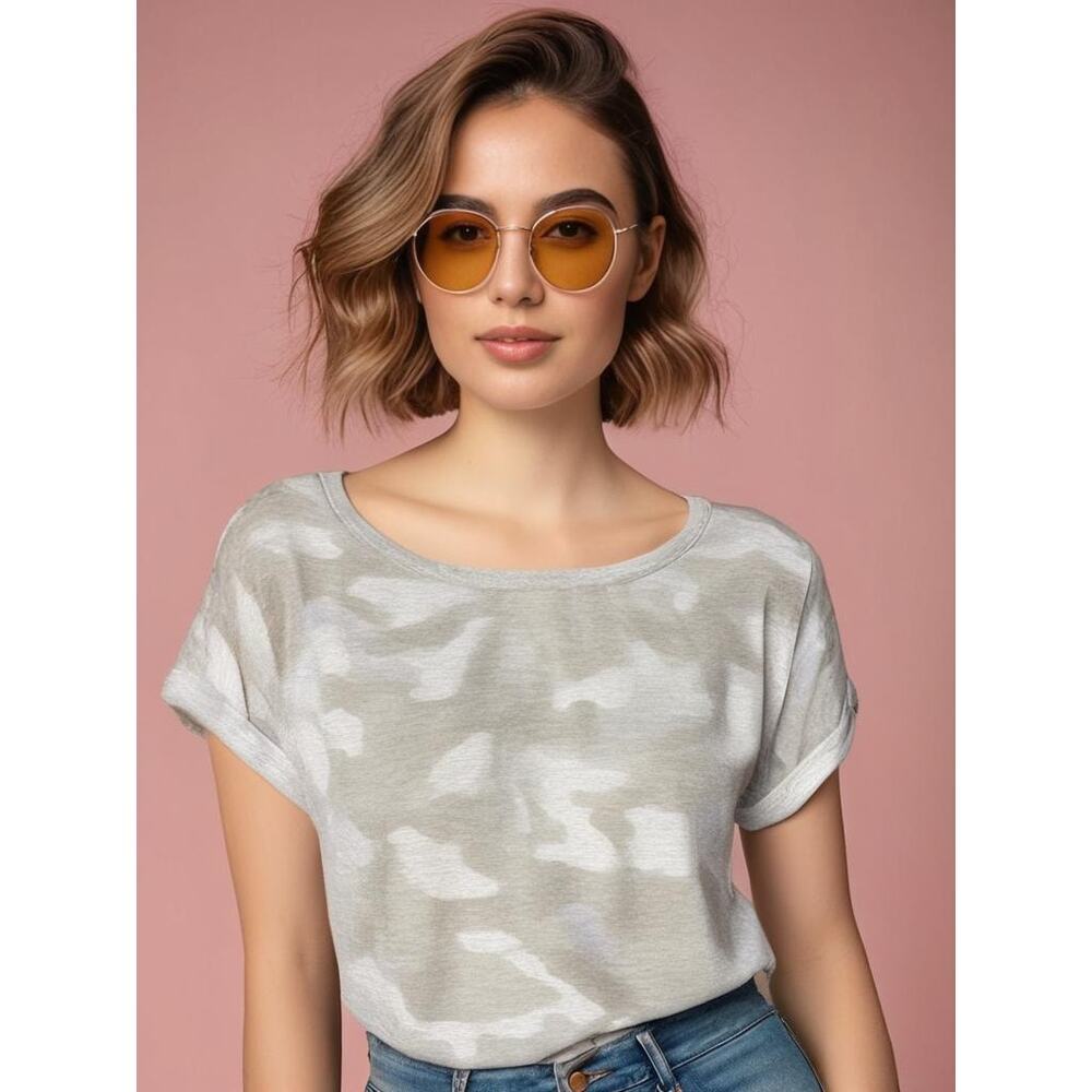 Jane and Delancey Women's Camo Pullover Top Gray Size Large Casual